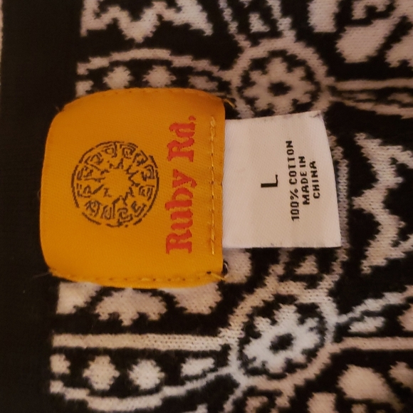 Ruby Rd. Patterned Sweater. Tie front. - Picture 4 of 6